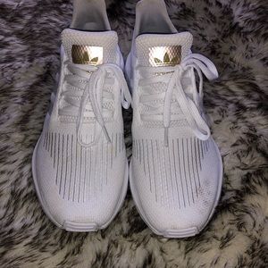 Adidas Swift Run Sneakers